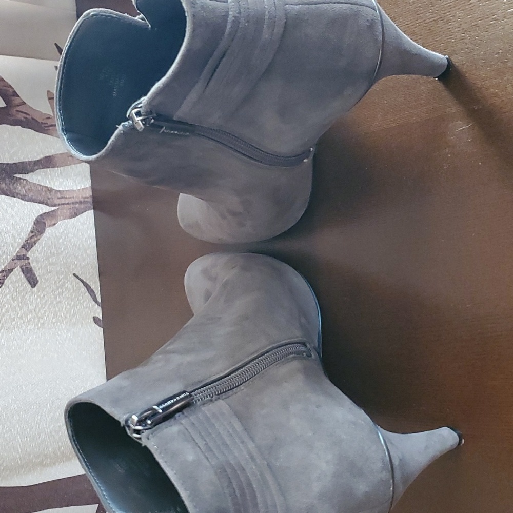 Vince Camuto gray suede booties - Picture 4 of 11